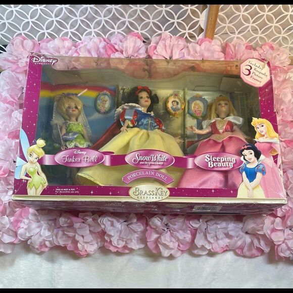 Disney princess Porcelain 2004  - Picture 1 of 10